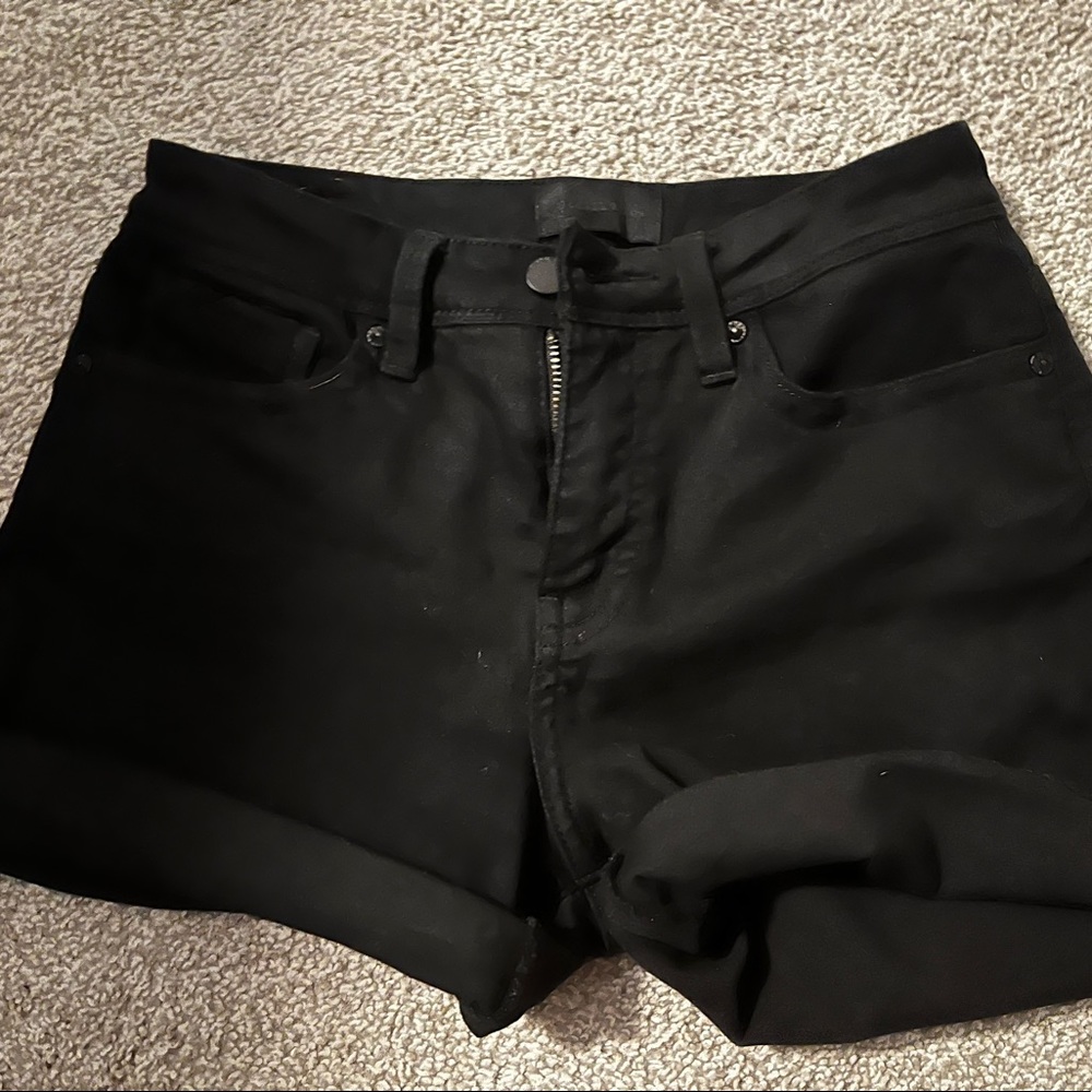 Buckle Black short